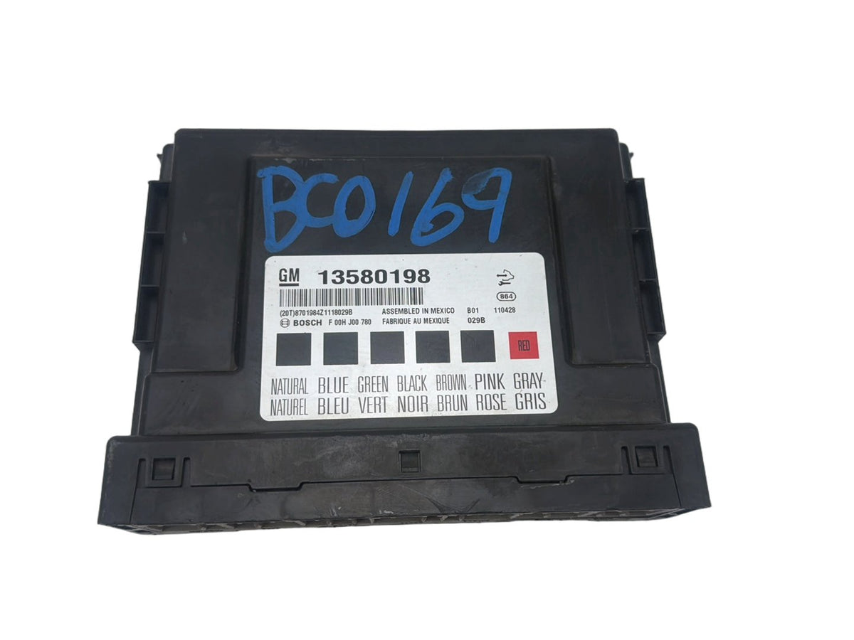 2010-2012 Chevrolet Equinox - Body Control Module 13580198 OEM