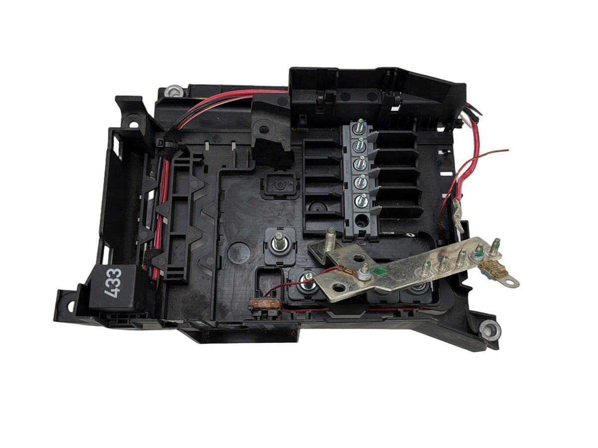 2003-2006 Porsche Cayenne Main Fuse Relay Box Junction Block 7L0937548 OEM