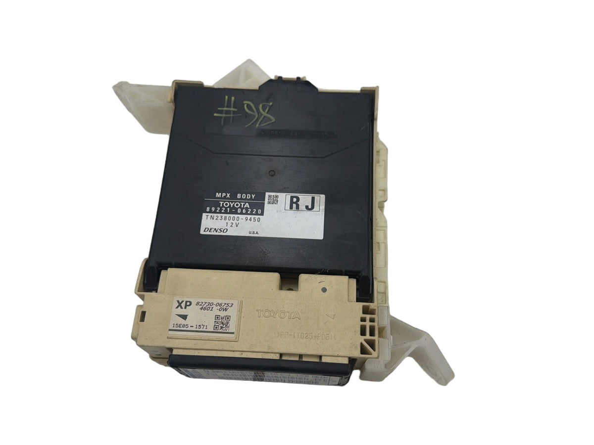 2015-2017 Toyota Camry XV50 - Multiplex Body Control Module 89221-06220 OEM