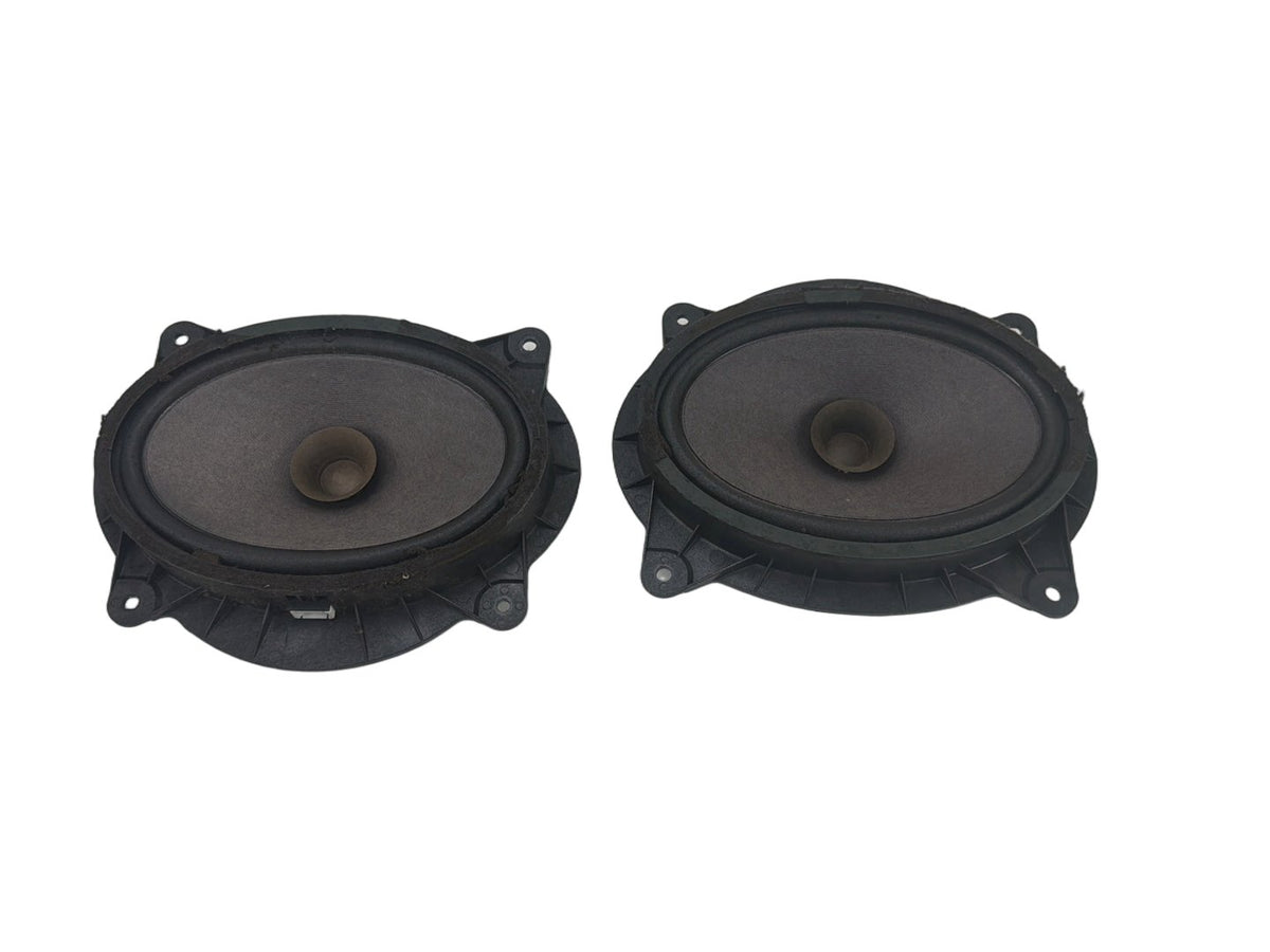 2003-2005 Toyota 4Runner Front Left & Right Side Door Audio Speaker Set of 2 OEM