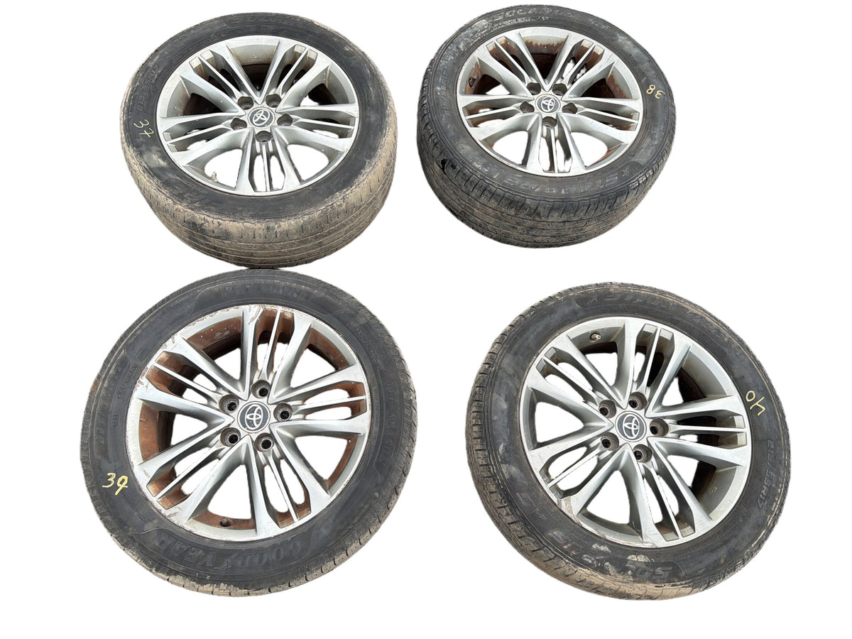 2015-2017 Toyota Camry Triple Spoke Alloy Tire Wheel Rim 215/55R17 94V OEM