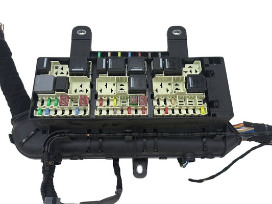 2018-2020 Jaguar F-Pace Fuse Box Relay Module OEM