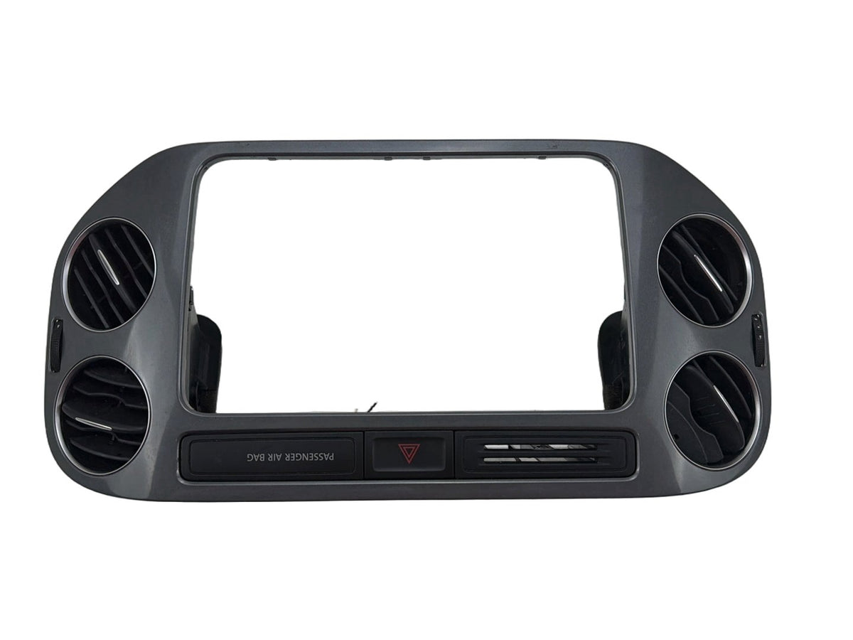 2013-2017 Volkswagen Tiguan Centre Dash Radio Climate Bezel Trim Vent Air OEM