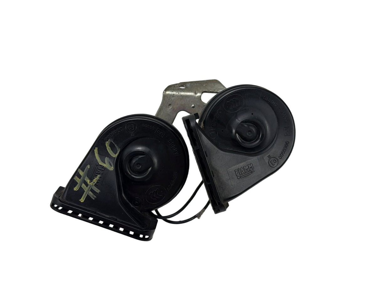 2012-2017 Ford Focus MK2-Front Warning Horn Signal Set of 2 E30055306 OEM