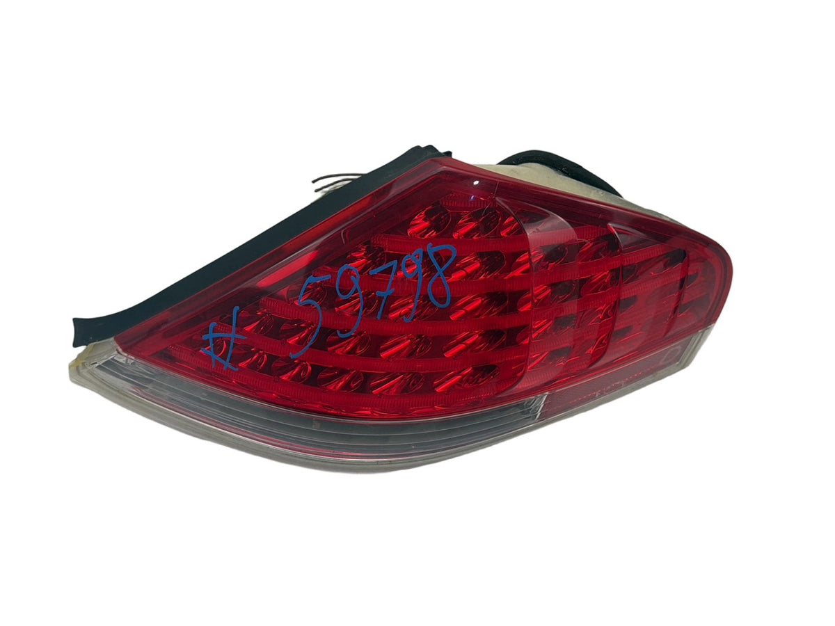 2006-2007 BMW M6 E64 Rear Right Passenger Outer Tail Light Lamp 7170976 OEM