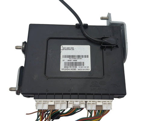 2015-2018 Kia Sedona Body Control Module BCM Receiver Unit 95400-A9530 OEM