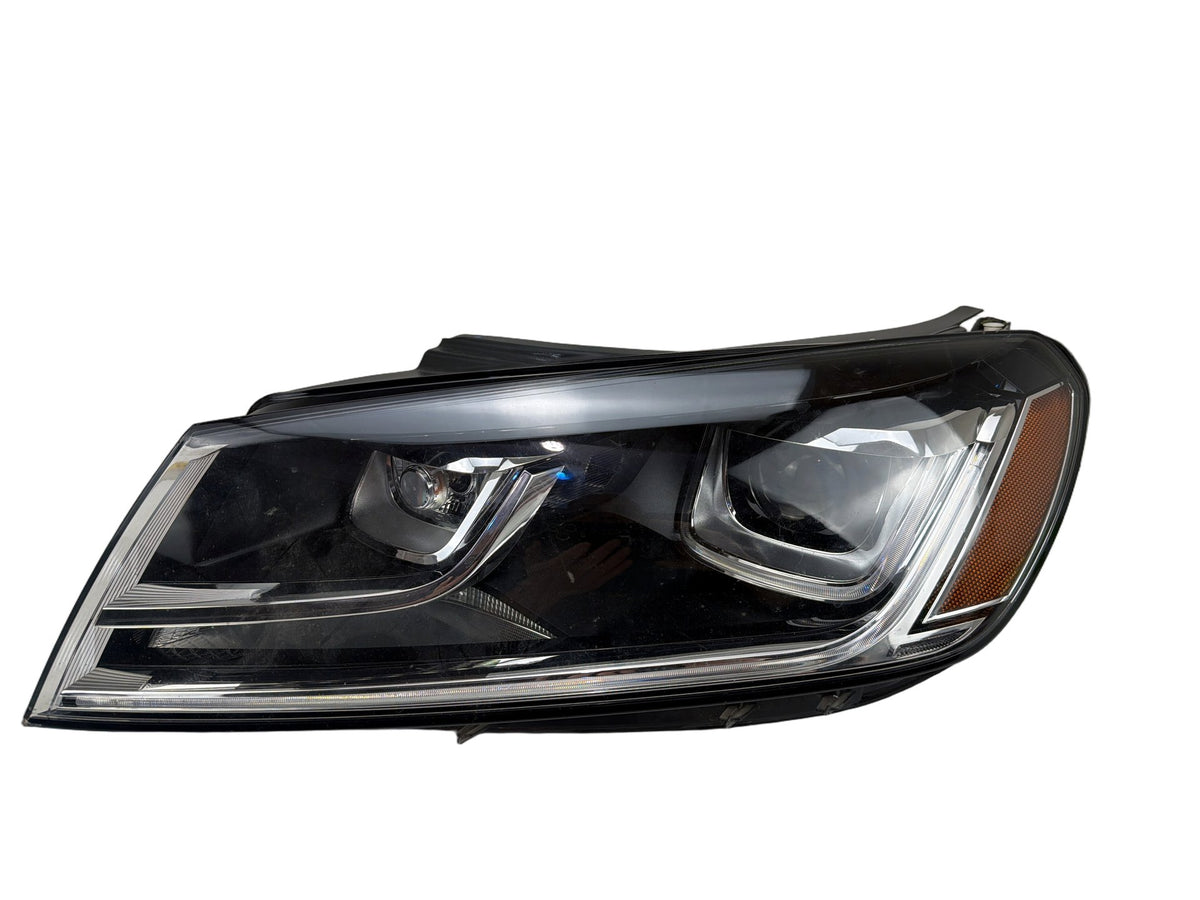 2015-2017 Volkswagen Touareg Front Left Driver Side Headlight Lamp Assembly OEM