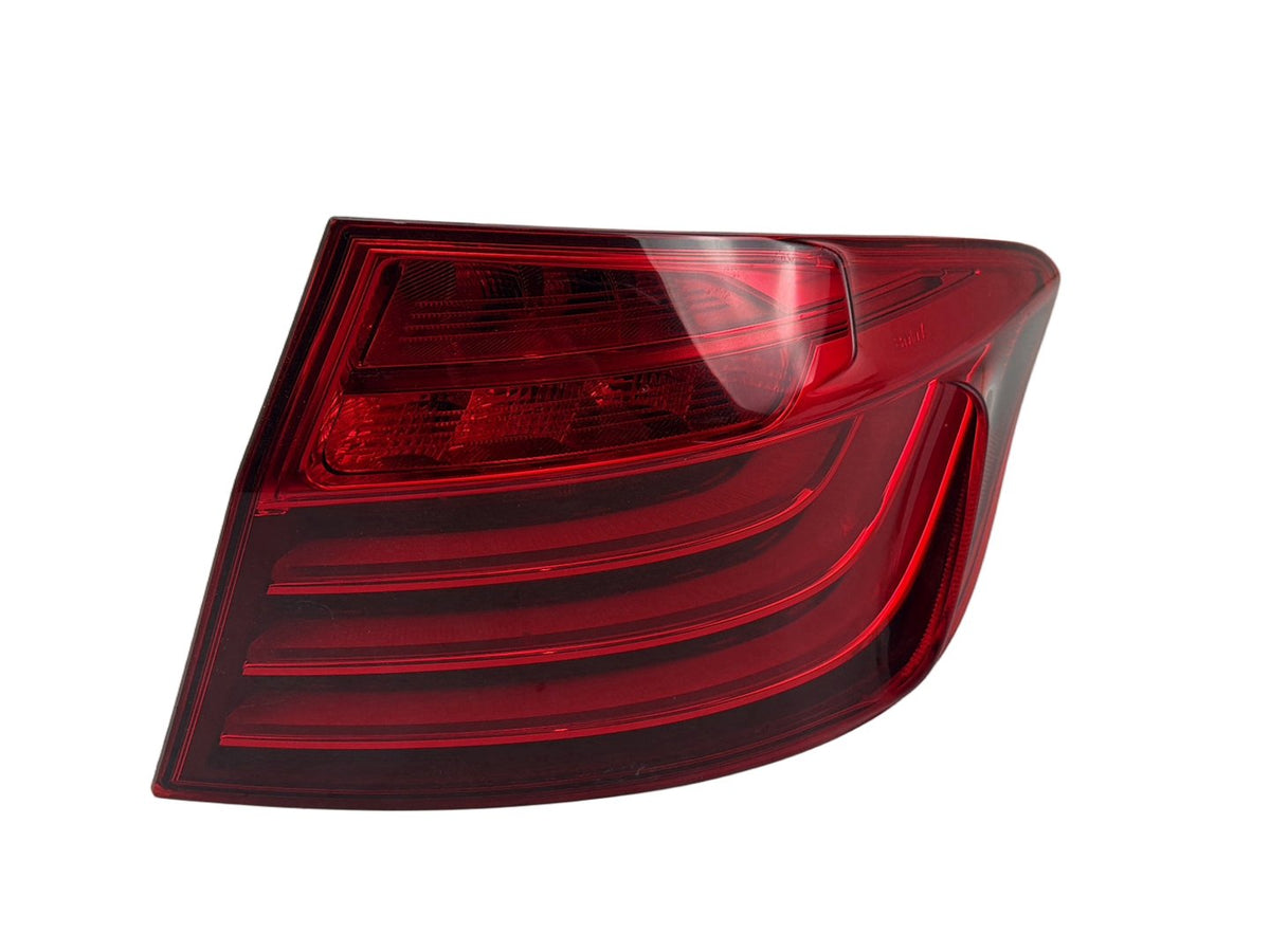 2014-2016 BMW 550i xDrive Right Passenger Side Outer Tail Light 184080 OEM