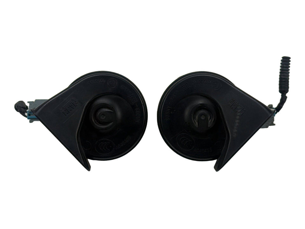 2007-2014 GMC DENALI GMT900 High & Low Dual Tone Warning Horn Assembly OEM