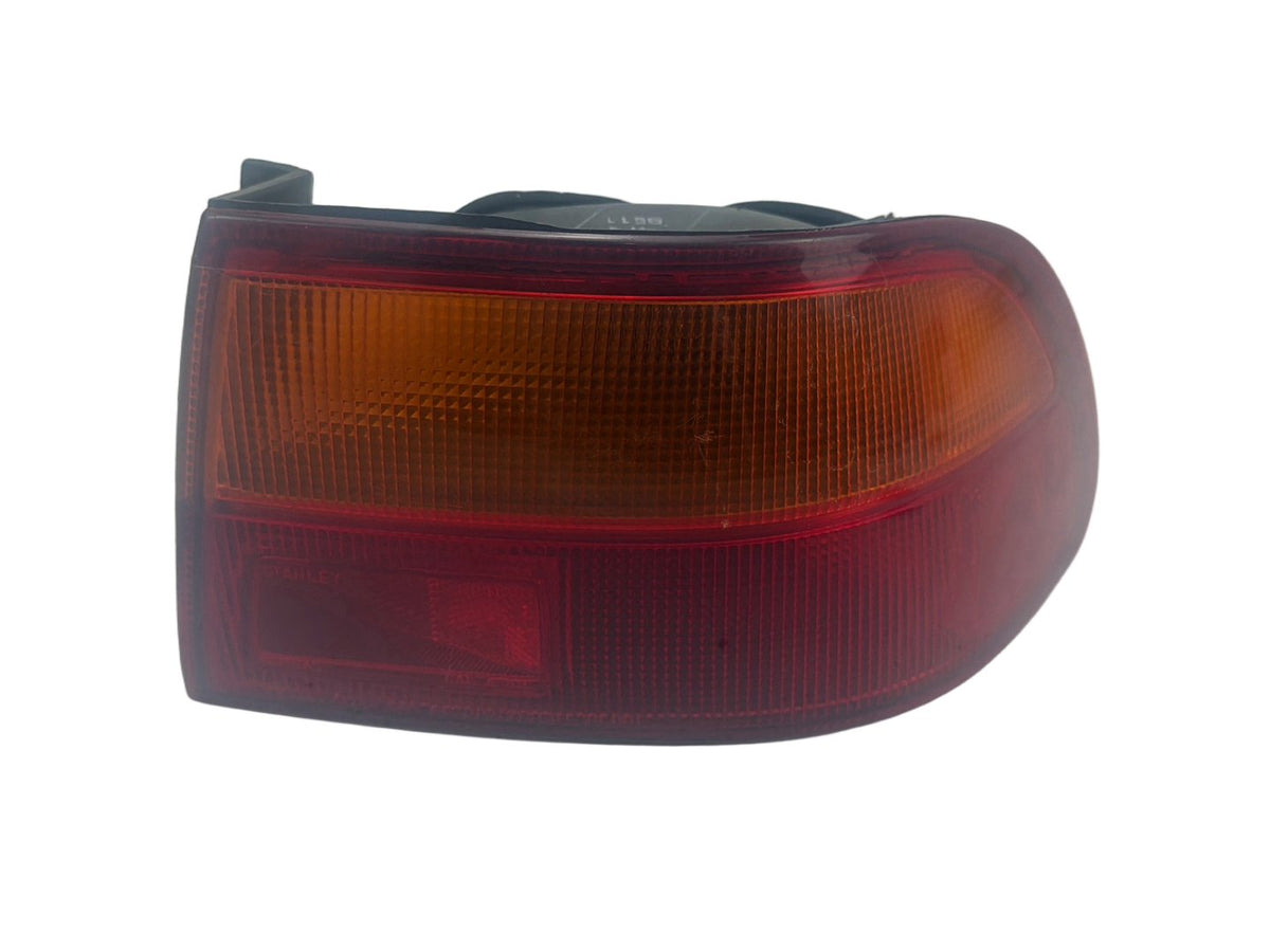 1992-1995 Honda Civic Rear Right Passenger Side Tail Light 043-1128 OEM