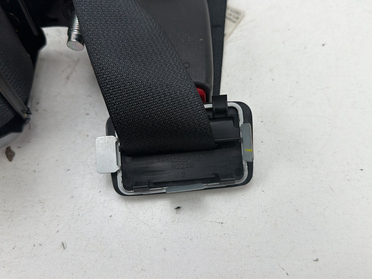 2014-2021 Infiniti Q50 Rear Middle Second Row Seat Belt Retractor OEM