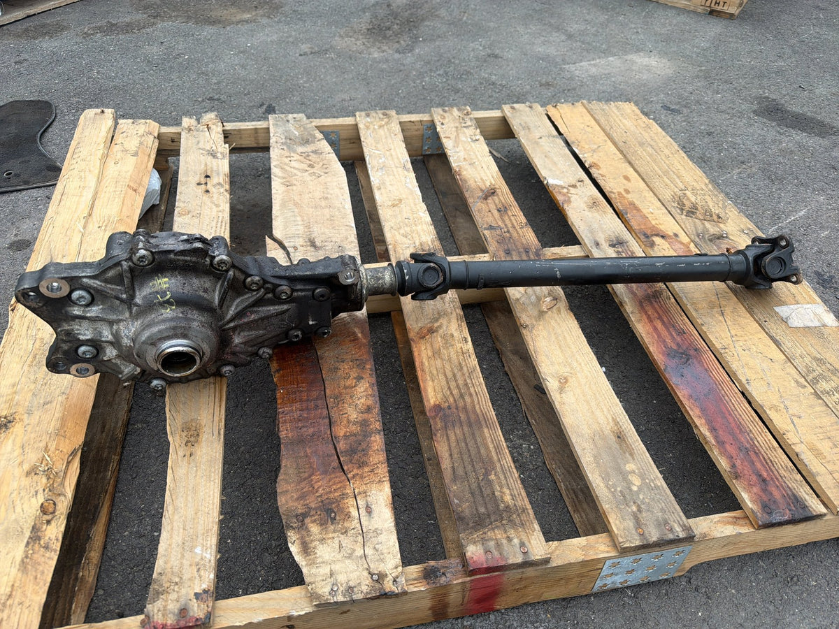 2017-2020 Jaguar F-Pace 2.0L 115K Front Differential Carrier W/Drive Shaft OEM