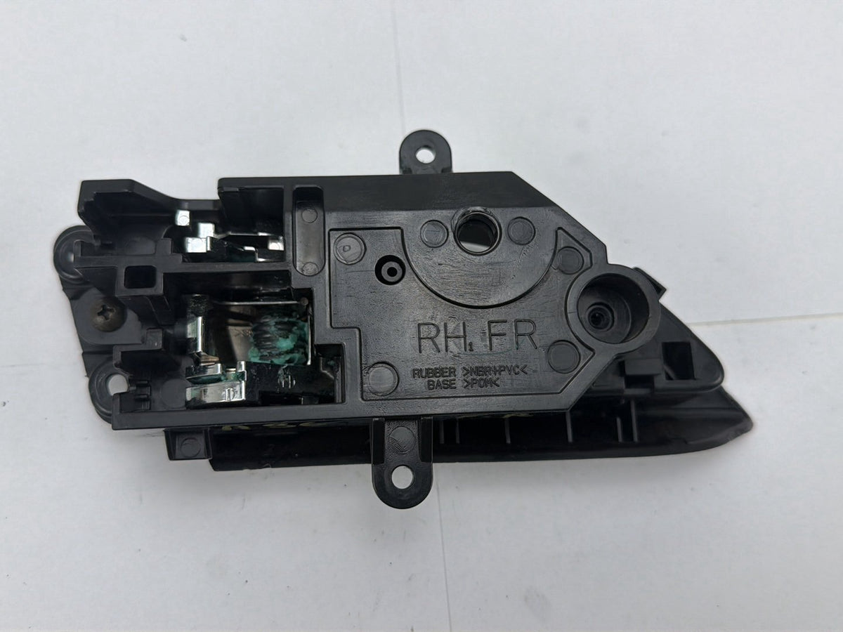 2006-2010 Infiniti M35 Front Right Passenger Side Interior Door Handle OEM