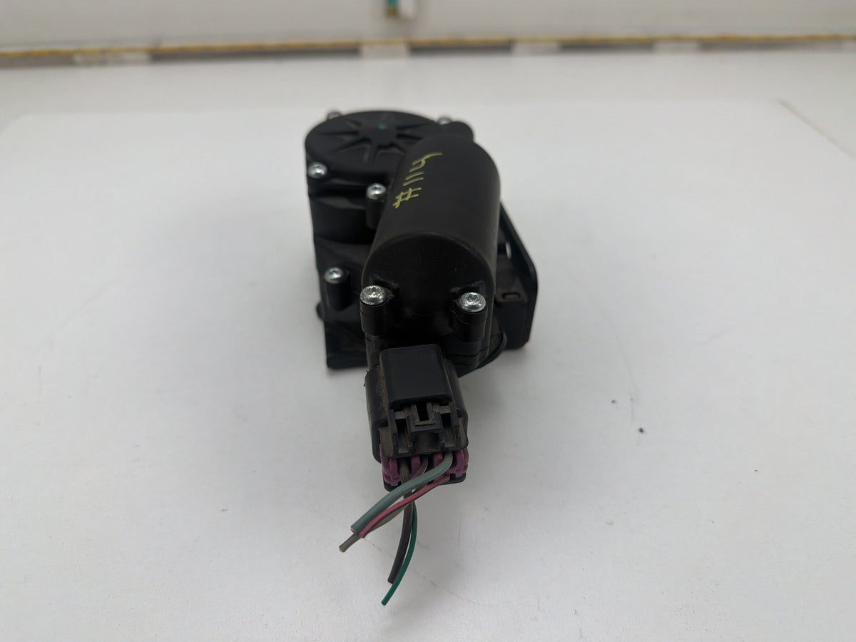2007-2014 GMC DENALI GMT900 Rear Power Liftgate Latch Lock Actuator Motor OEM