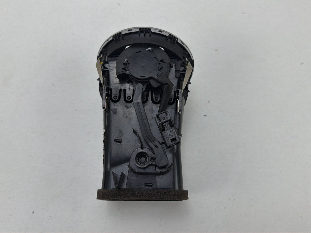 2010-2013 Mercedes-Benz E-Class-Front Left Air Vent A2048306754 OEM