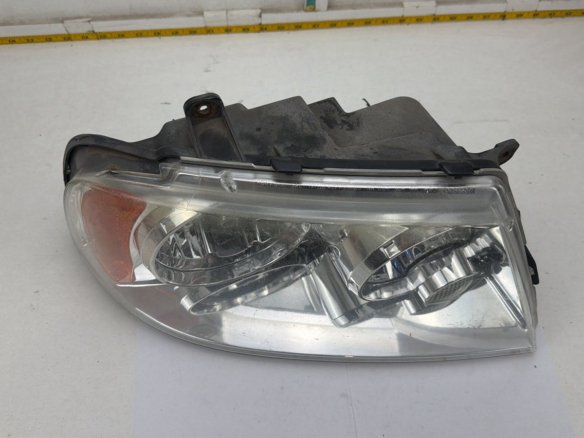 2003-2006 Lincoln Navigator Front Right Passenger Side Halogen Headlight OEM