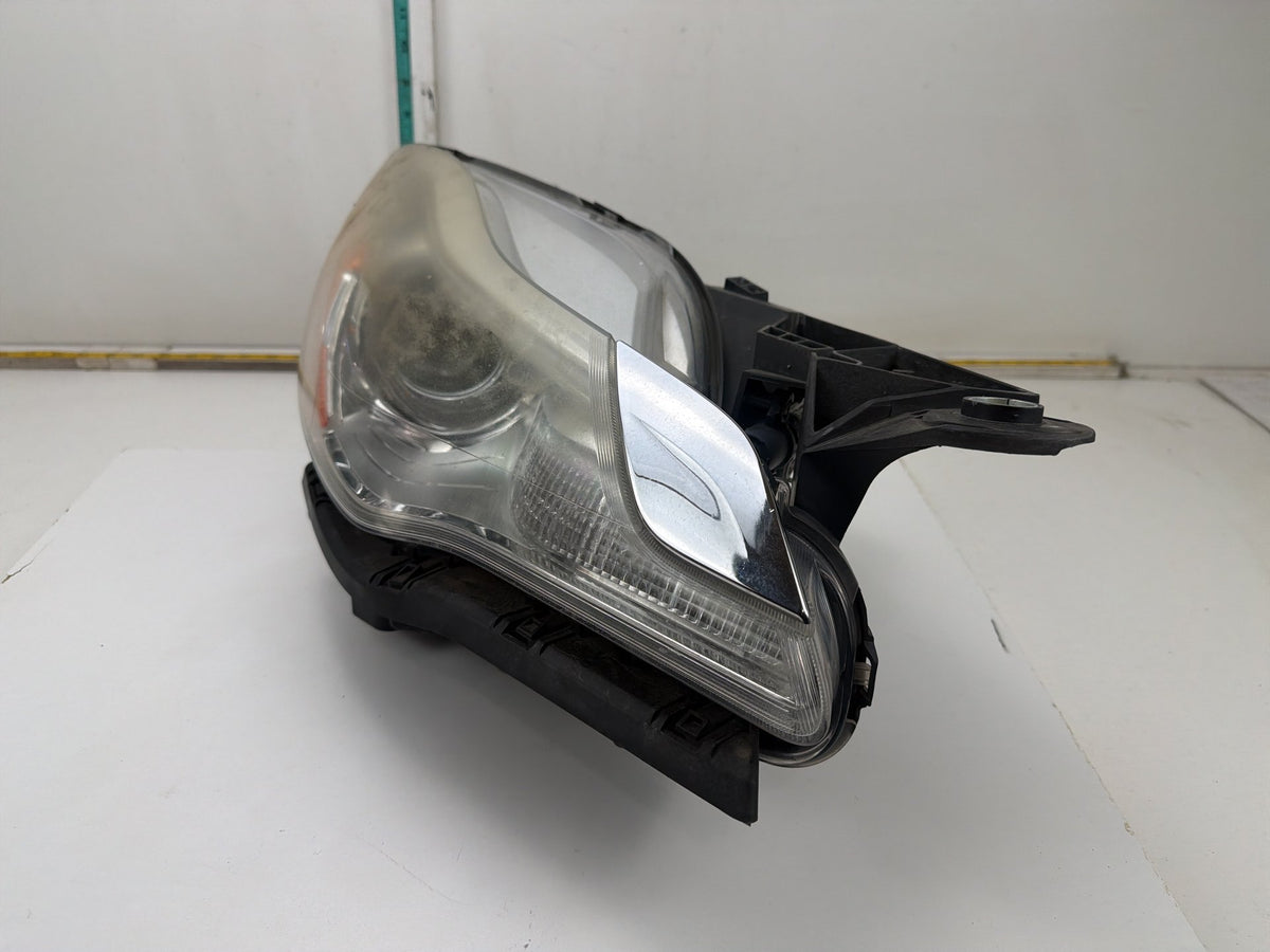 2014-2017 Maserati Quattroporte Front Right Side Headlight P67766201 OEM
