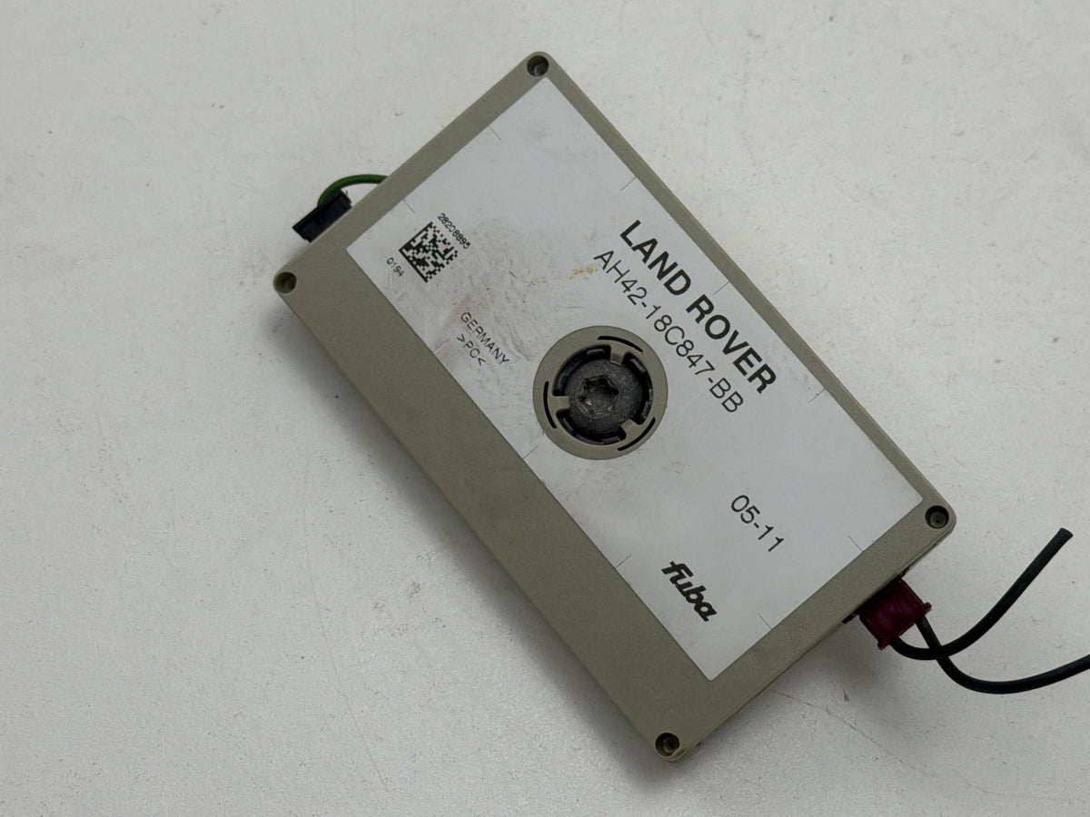 2010-2012 Land Rover Range Rover L322-Antenna Radio Amplifier AH42-18CB47-BB OEM