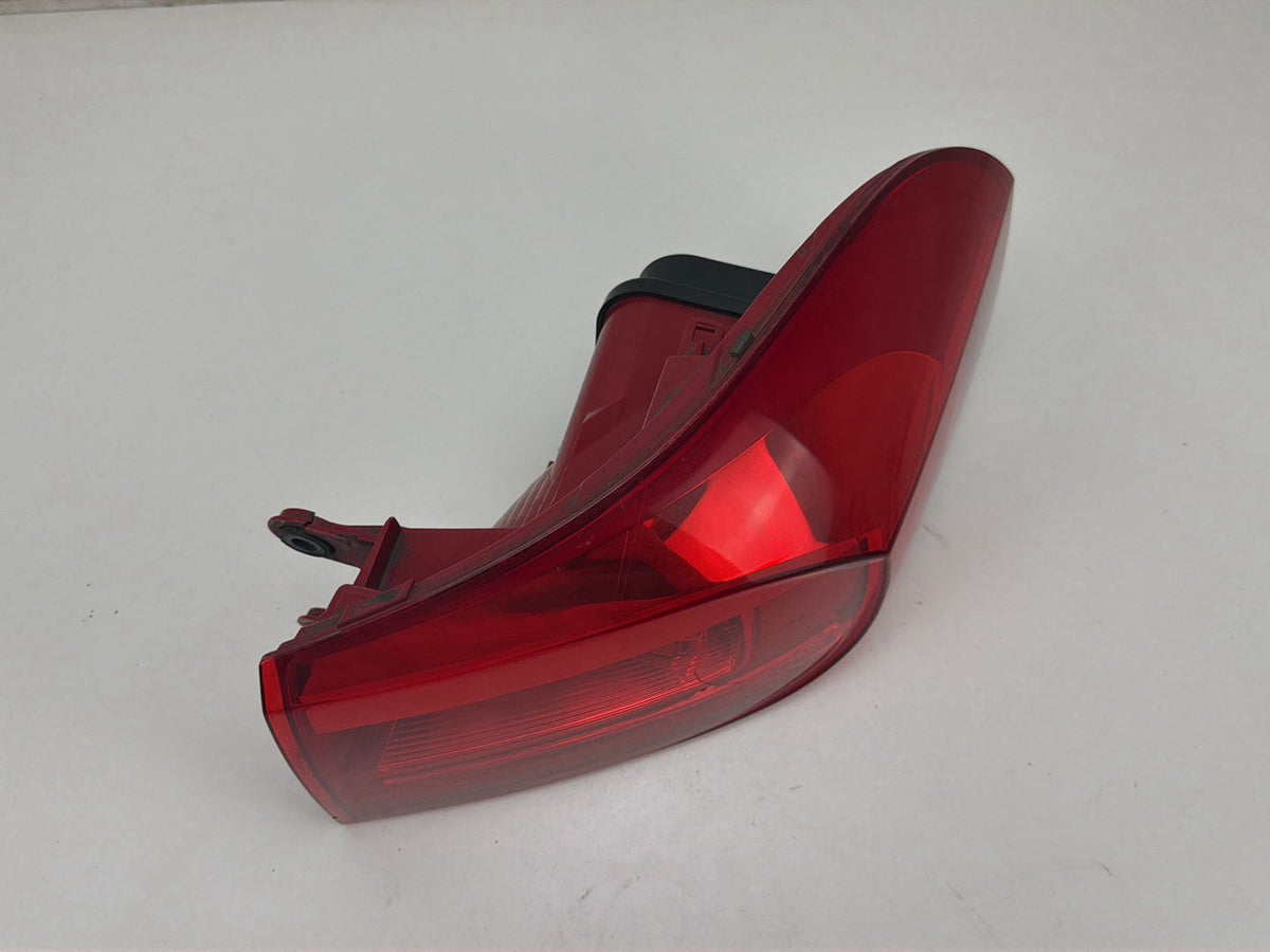 2013-2017 Volkswagen Tiguan Rear Right Passenger Side Outer Taillight OEM