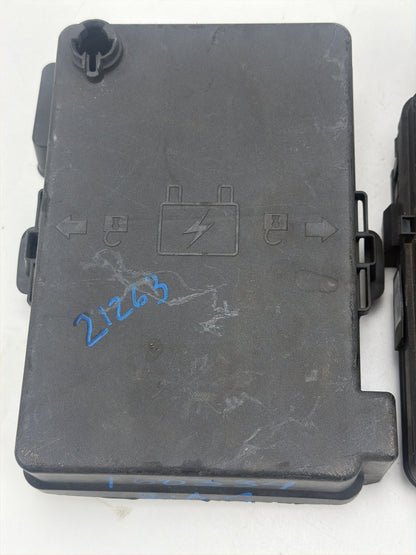 2006-2008 Chevy Cobalt 2.2L Engine Fuse Box OEM