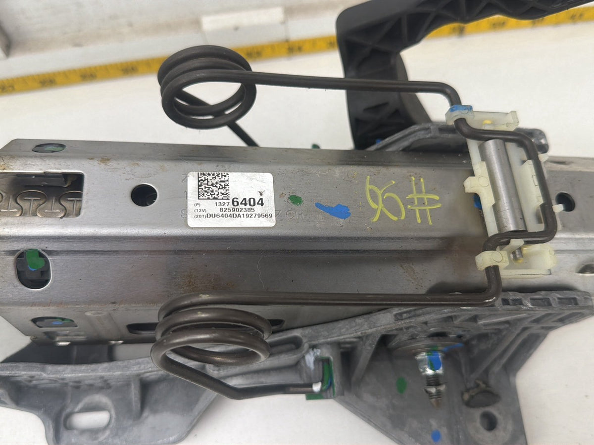 2010-2011 Buick LaCrosse Steering Column Floor Shift Assembly 13276404 OEM