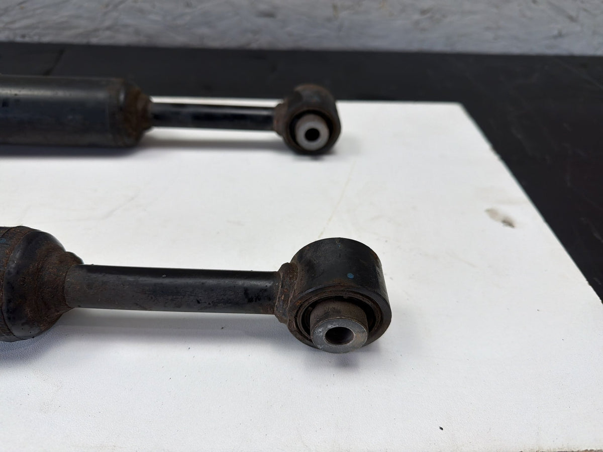 2014-2017 Maserati Ghibli III M157 Rear Left & Right Shock Absorbers Struts OEM