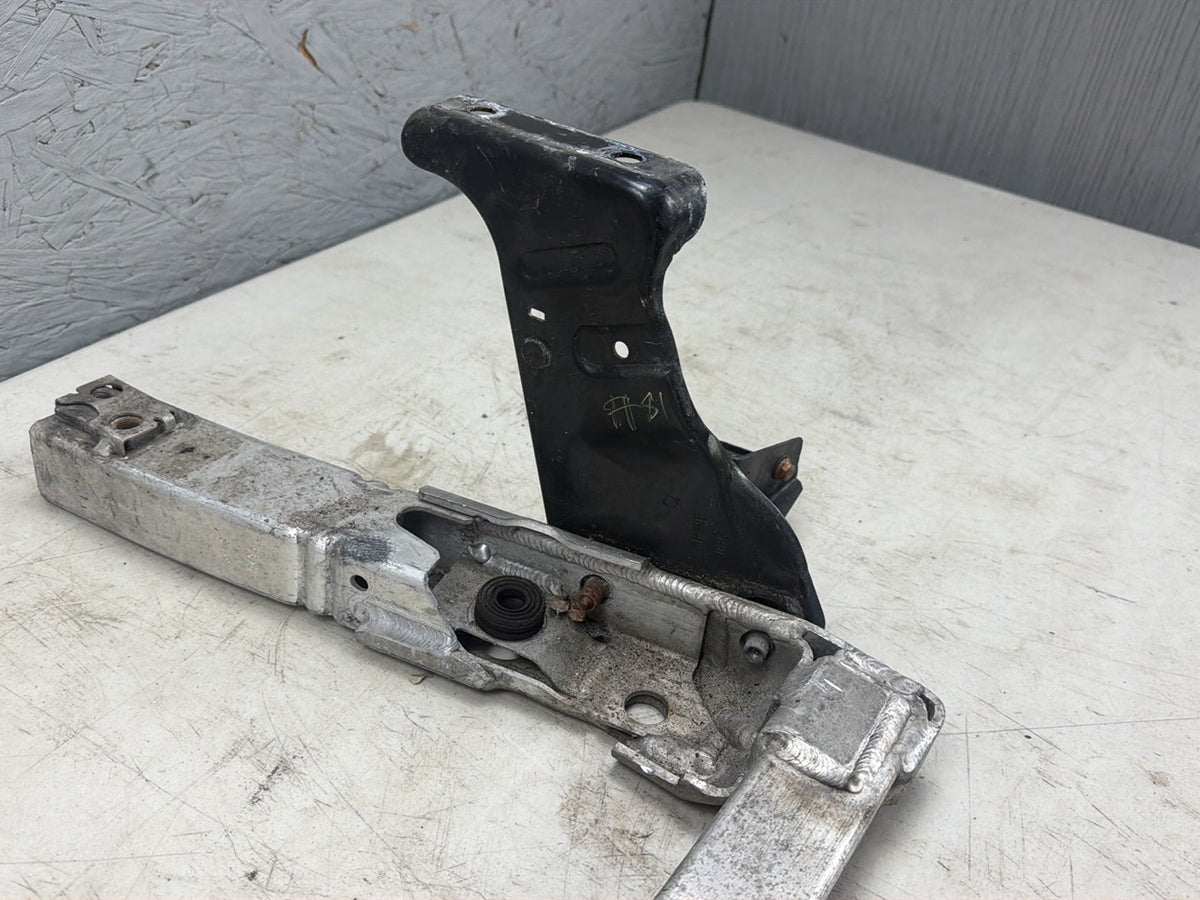 2014-2020 Maserati Ghibli Front Subframe Reinforcement Bracket 670009989 OEM