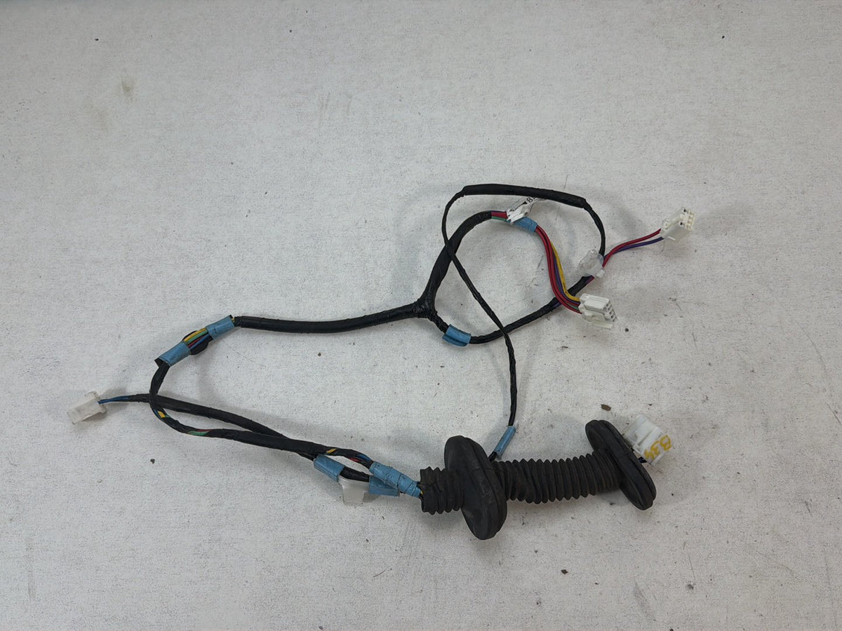 2007-2011 Toyota Camry Rear RH Passenger Side Door Wiring Harness 8215306300 OEM