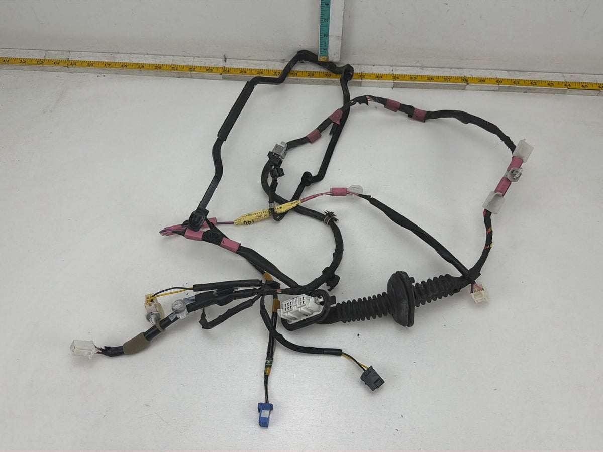 2010- 2015 Toyota Prius W30- Door Wiring Harness 82154-47140G OEM
