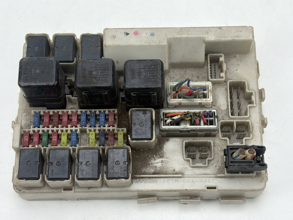 2003-2004 Infiniti FX35 FX45 Fuse Box Controller Module 284B7CG000 OEM
