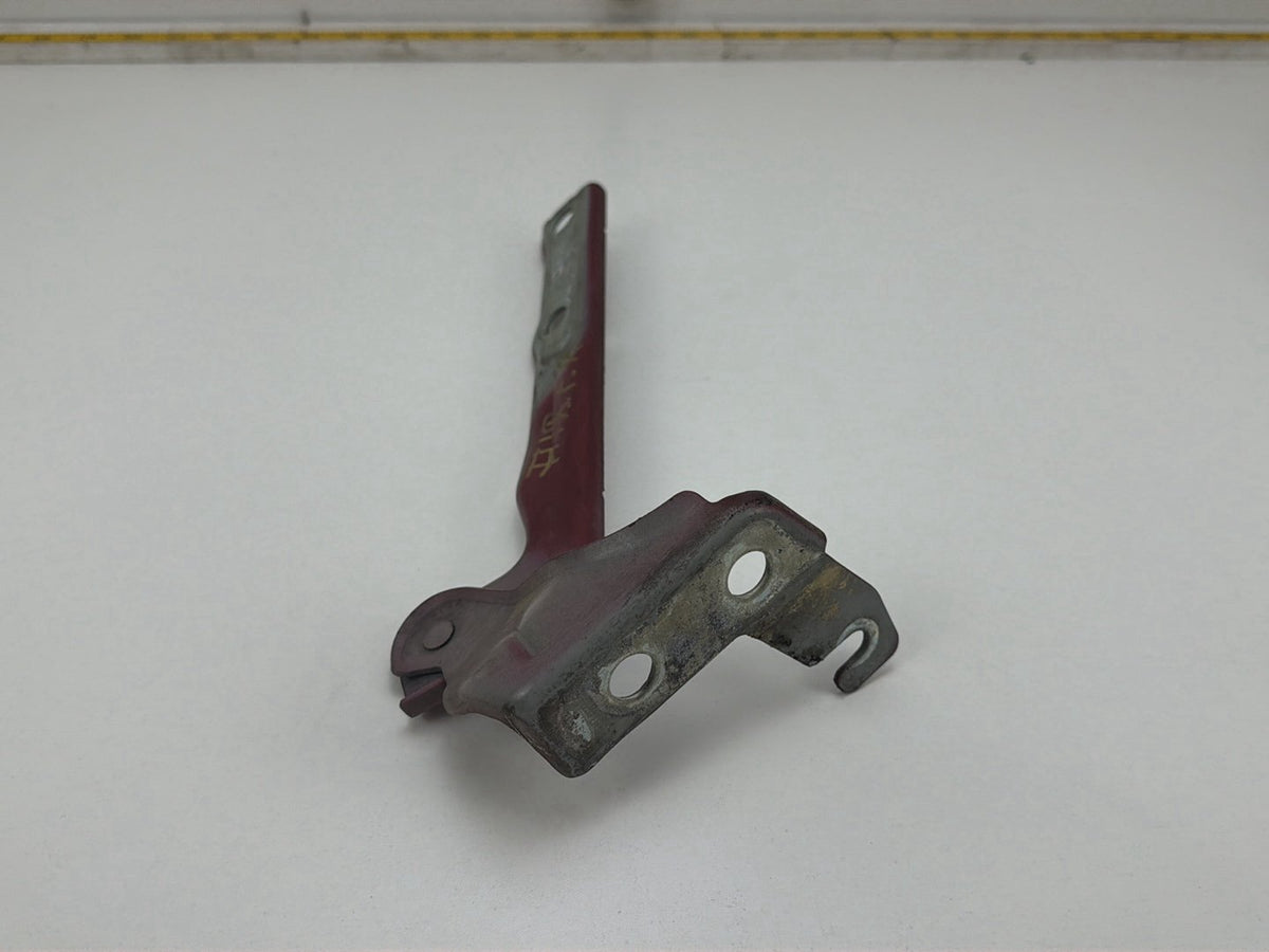 2013-2017 Volkswagen Tiguan Right Hood Hinge 5N0 823 302A OEM