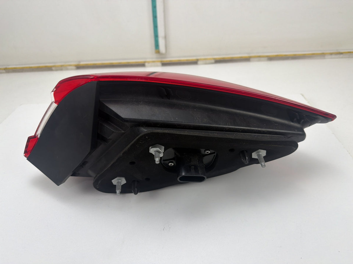 2014-2020 Maserati Quattroporte VI M156 Rear Left Side Outer Tail Light Lamp OEM