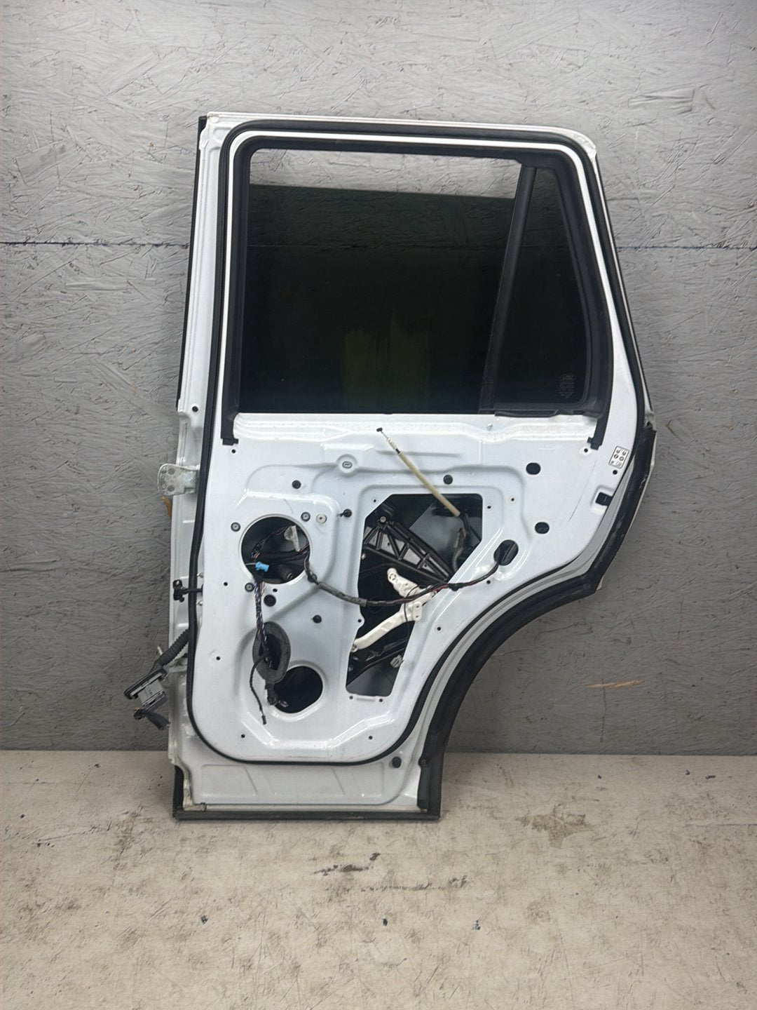 2010-2013 Land Rover Range Rover Sport Right Rear Passenger Door Shell OEM