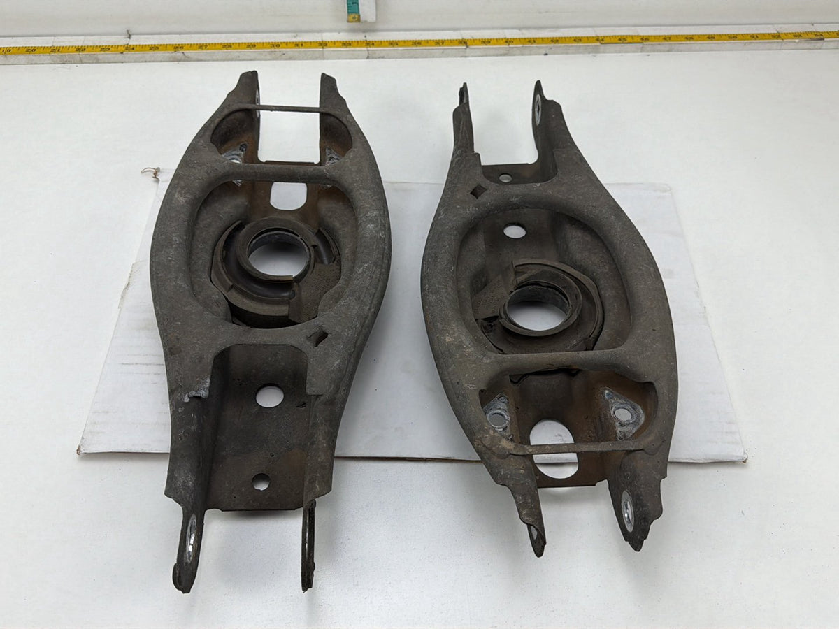 2014 BMW X1 E84 SUV Left Rear Lower Control Arm 6764420 OEM