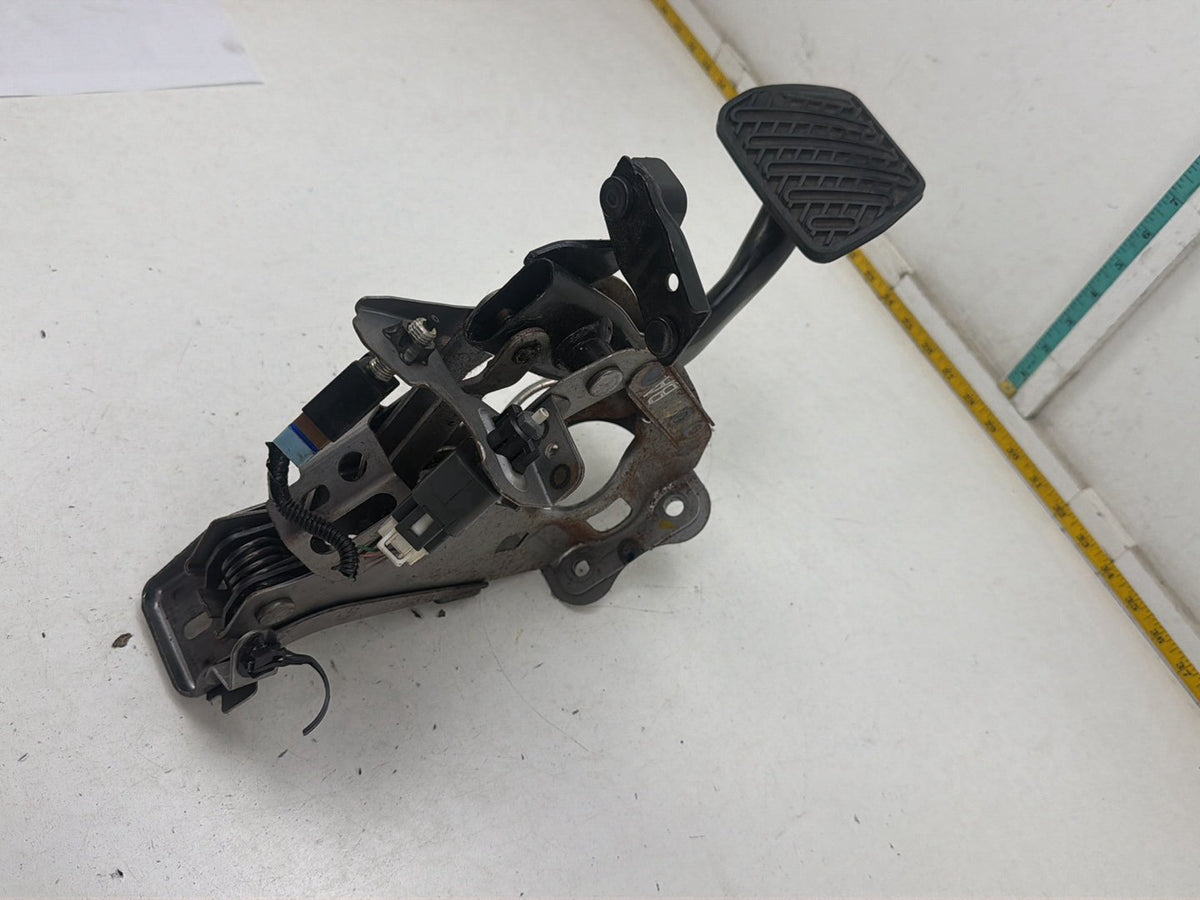 2014-2020 Infiniti Q50 Automatic Brake Pedal Bracket Assembly OEM
