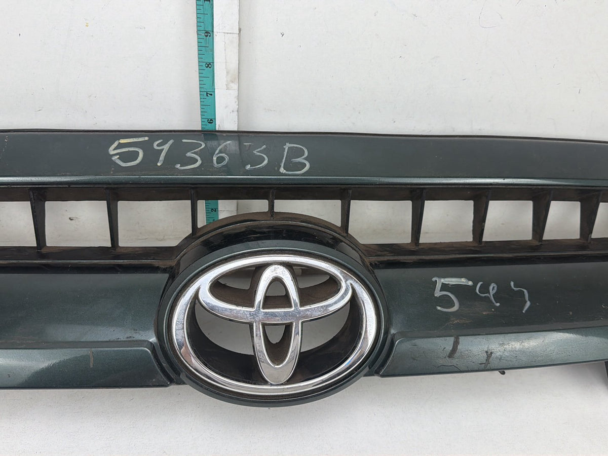 2005-2007 Toyota Sequoia Front Upper Grille w/ emblem 53100-0C060 OEM