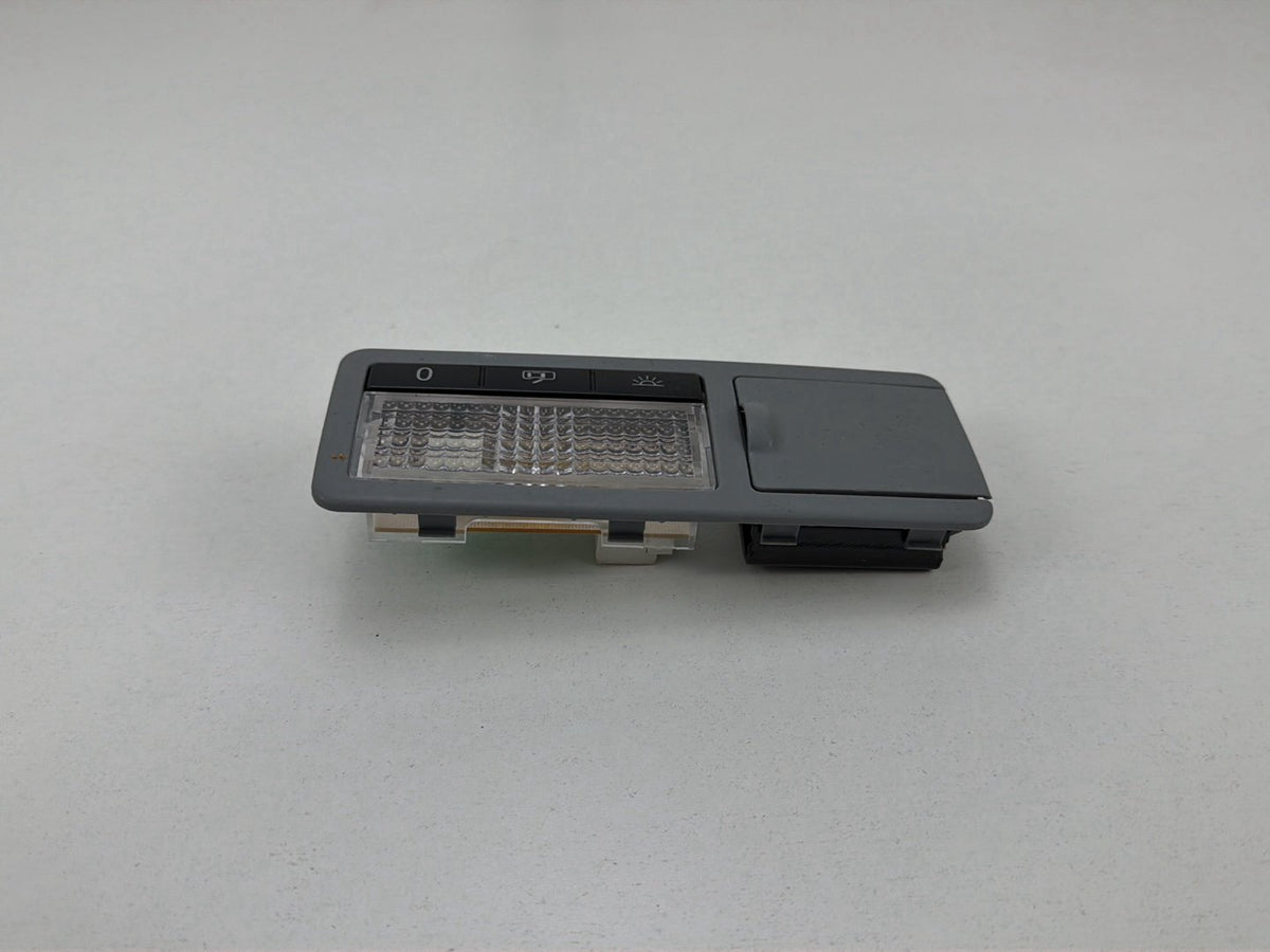 2003-2006 Porsche Cayenne Right Rear Interior Dome Light 7L5947292 OEM