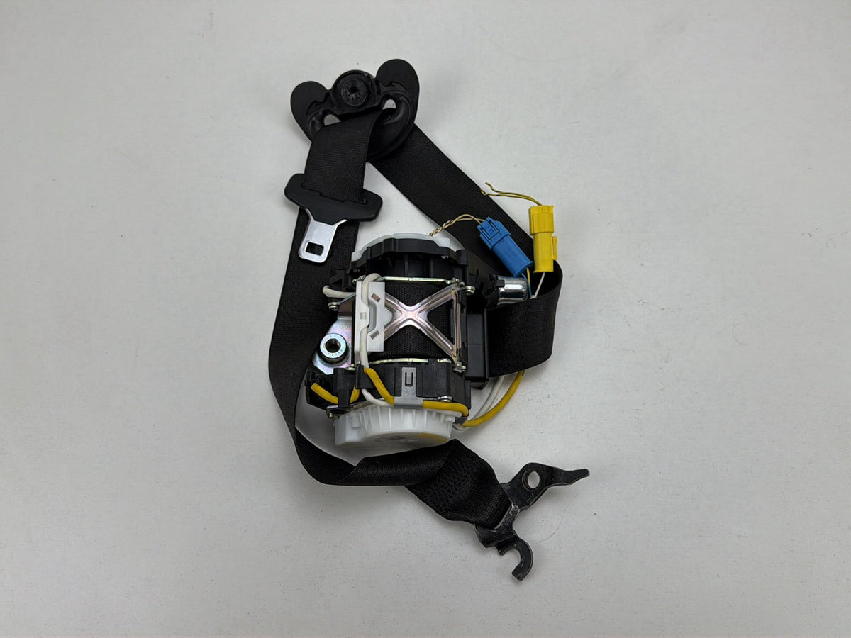 2014-2015 BMW X1 E84 Front Seat Belt 34085906 OEM
