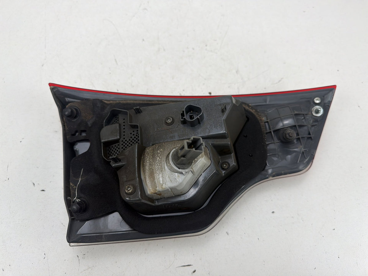 2017-2019 Toyota Highlander Rear Right Passenger Side Inner Tail Light OEM