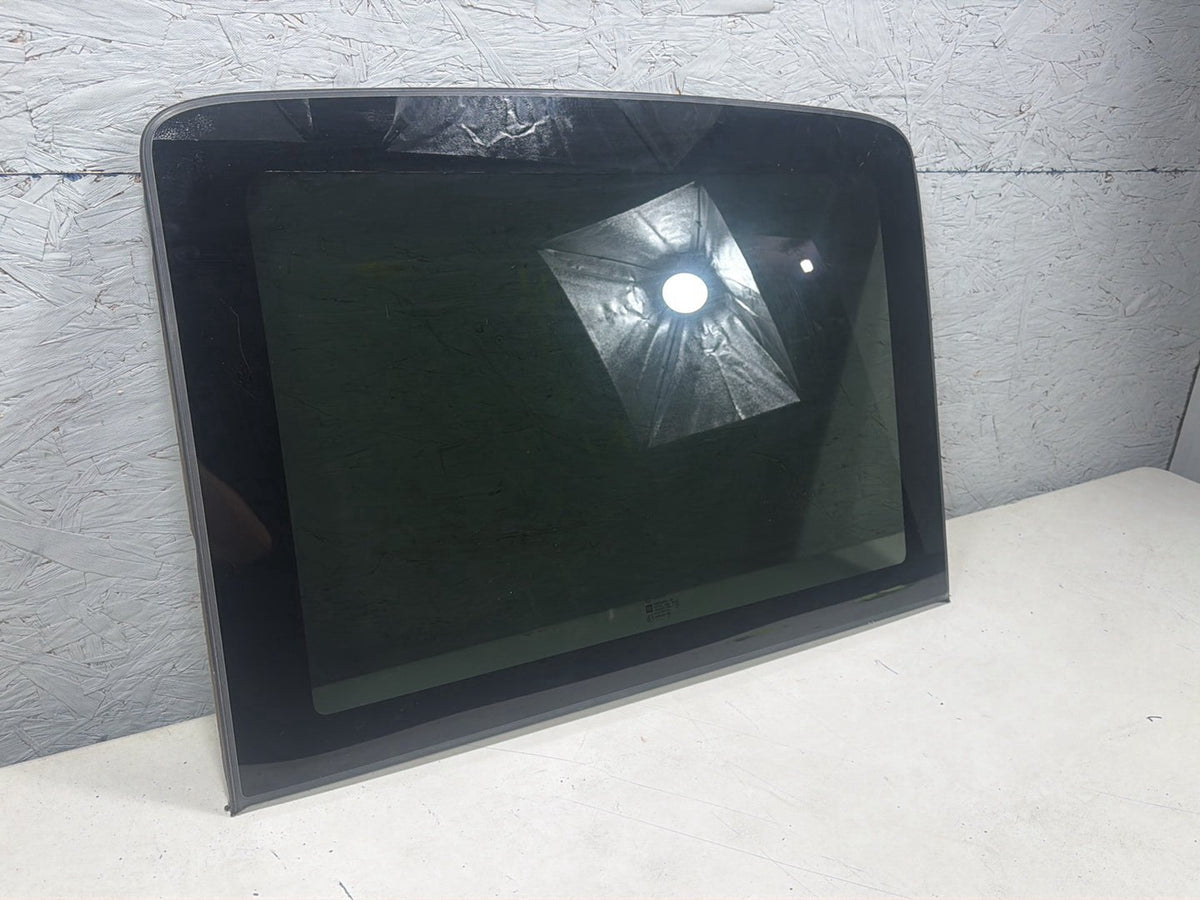2010-2016 Cadillac SRX Front Panoramic Sun Roof Sunroof Window Glass OEM