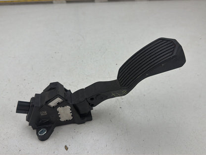 2015-2020 Toyota Sienna Front Driver Left Accelerator Gas Pedal Assembly OEM