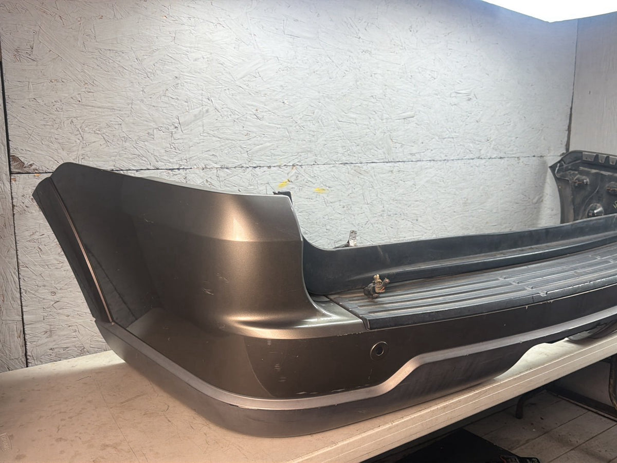 2003-2006 Lincoln Navigator U228 - Rear Bumper Cover OEM