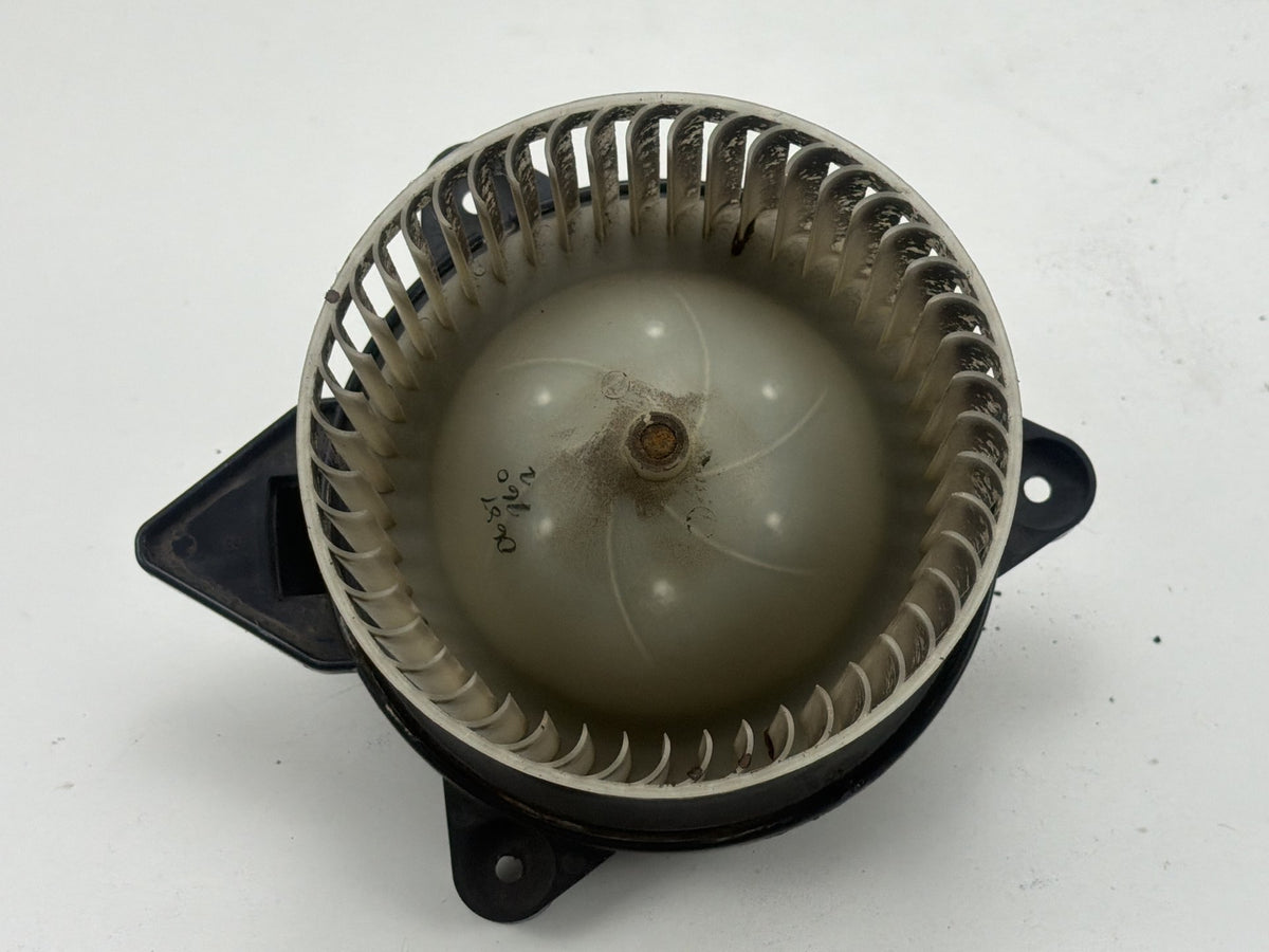 2004-2009 Dodge Durango Hvac Heater Blower Motor 05061382AA OEM