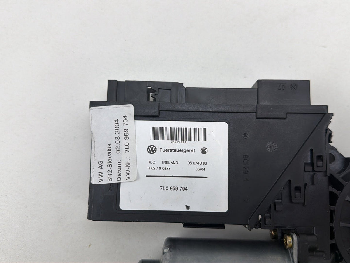 2003-2006 Porsche Cayenne 9PA- Right Rear Window Regulator/Motor 7L0959794