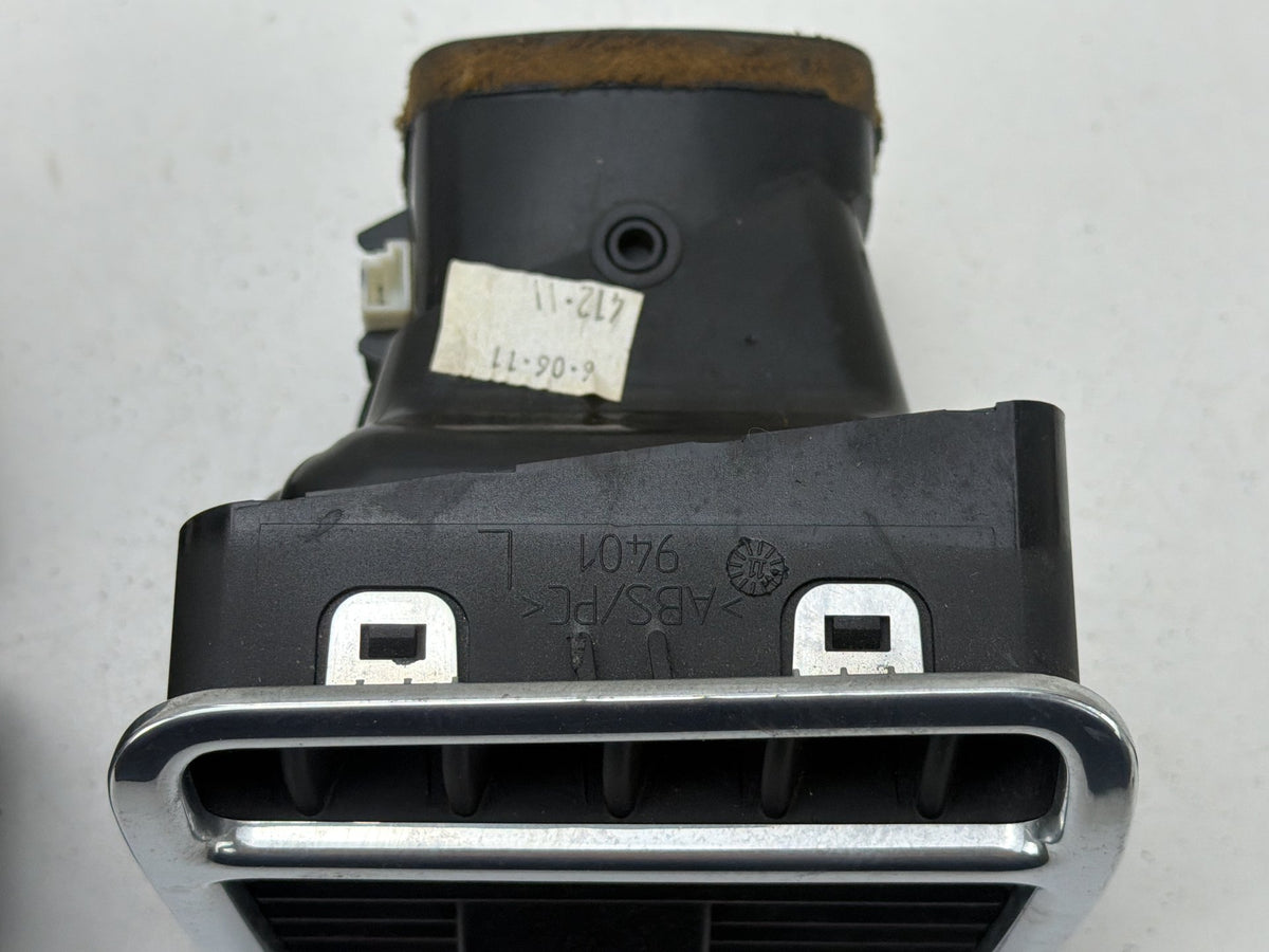2007-2012 Land Rover Range Rover Front Left/Right Side Air Vent Grille Set OEM