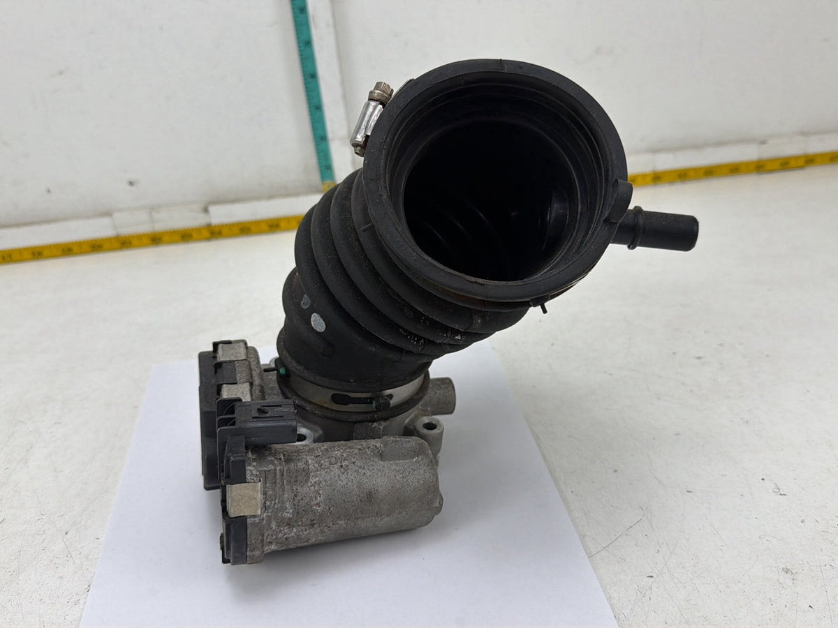 2012-2013 Ford Focus 2.0L Throttle Body w/ Air Intake Cleaner Duct Hose Tube OEM