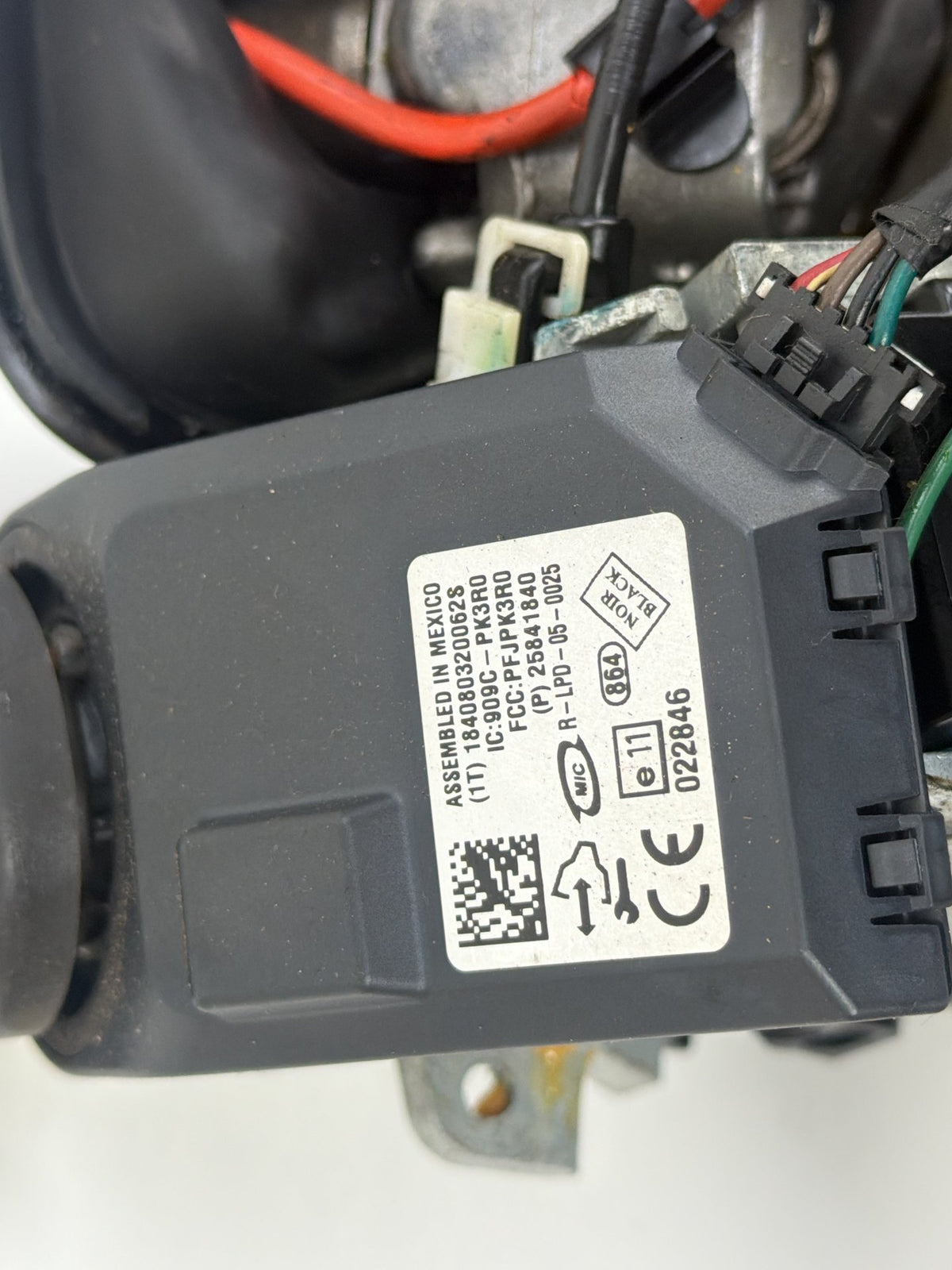 2007-2014 GMC DENALI GMT900 Power Tilt Steering Column Assembly OEM