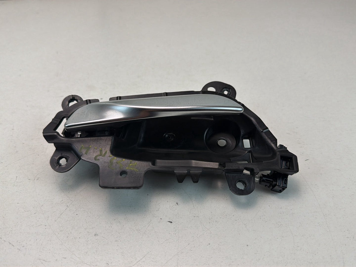 2014-2016 BMW 228i F22 Front Right Passenger Side Interior Door Handle OEM