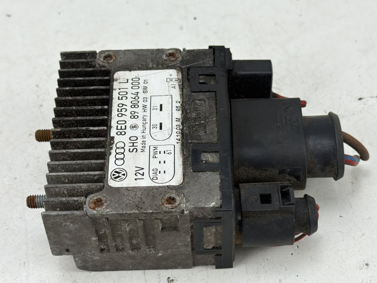 2004-2009 Audi A4 S4 Radiator Fan Control Module 8E0959501L OEM