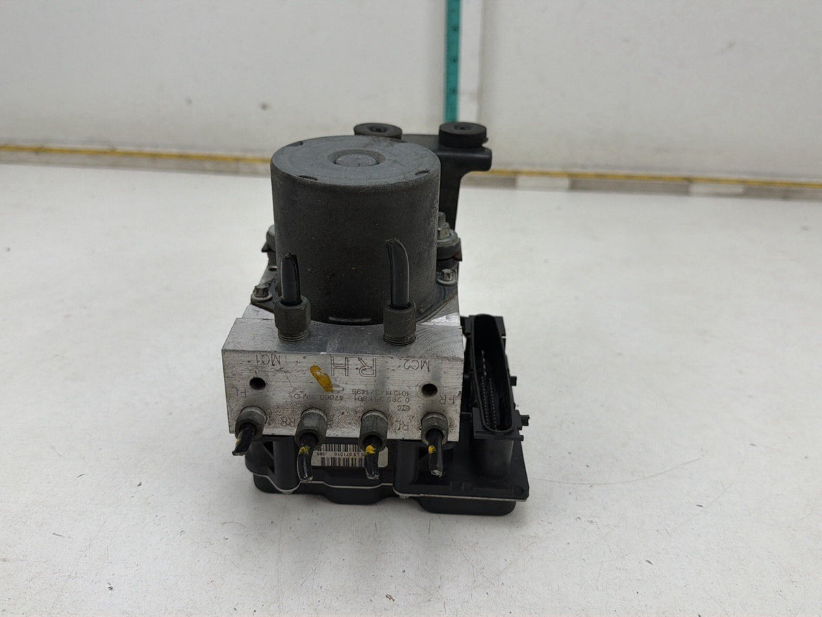 2011-2013 Infiniti G37-Rear Left ABS Anti-Lock Brake Pump Module 47660-1NM1D OEM